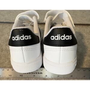 NWT Kids Adidas Sneakers Size 11 kids